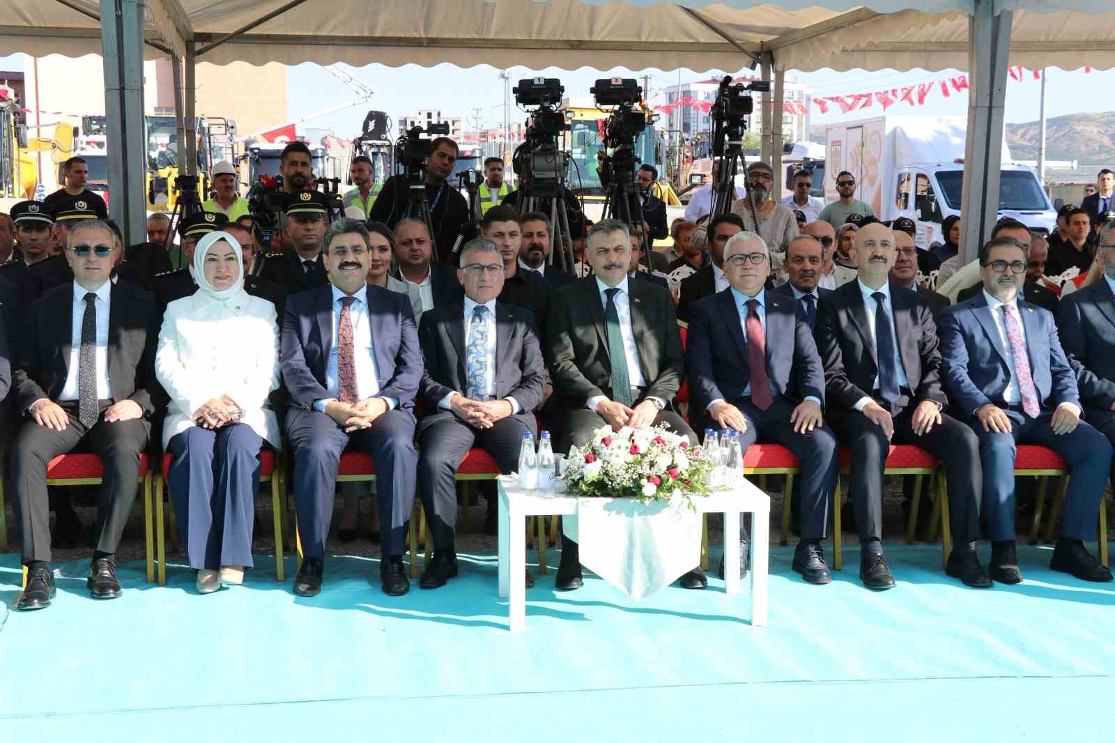 İÇİŞLERİ BAKANI ÇİFTÇİ: "BİZİM ANLAYIŞIMIZDA GÜVENLİK, KALKINMANIN ÖN ŞARTIDIR"