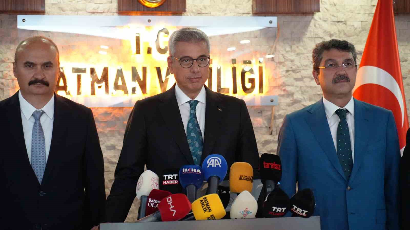 SAĞLIK BAKANI MEMİŞOĞLU: "BATMAN SAĞLIK YATIRIMLARIYLA ÇOK DAHA İYİ BİR NOKTAYA GELECEK"