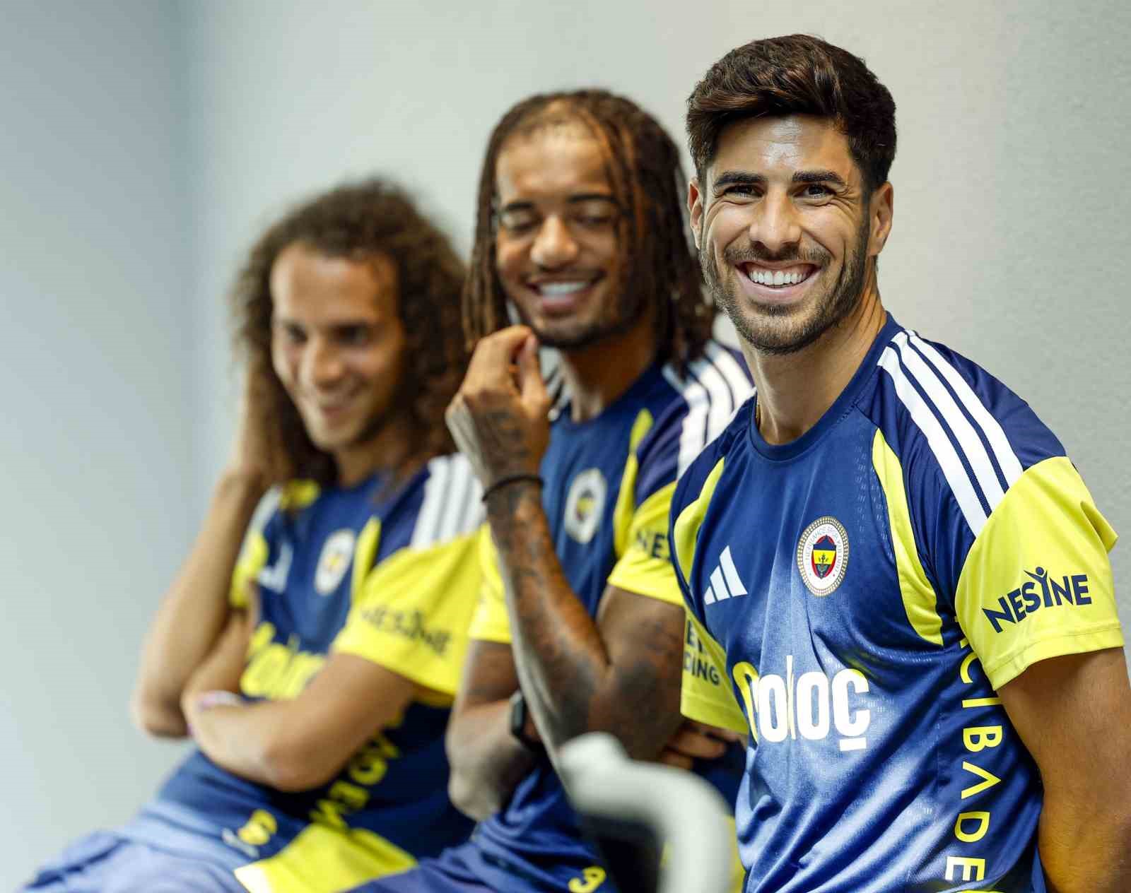 FENERBAHÇE, STURM GRAZ MAÇI HAZIRLIKLARINA ARA VERMEDEN BAŞLADI