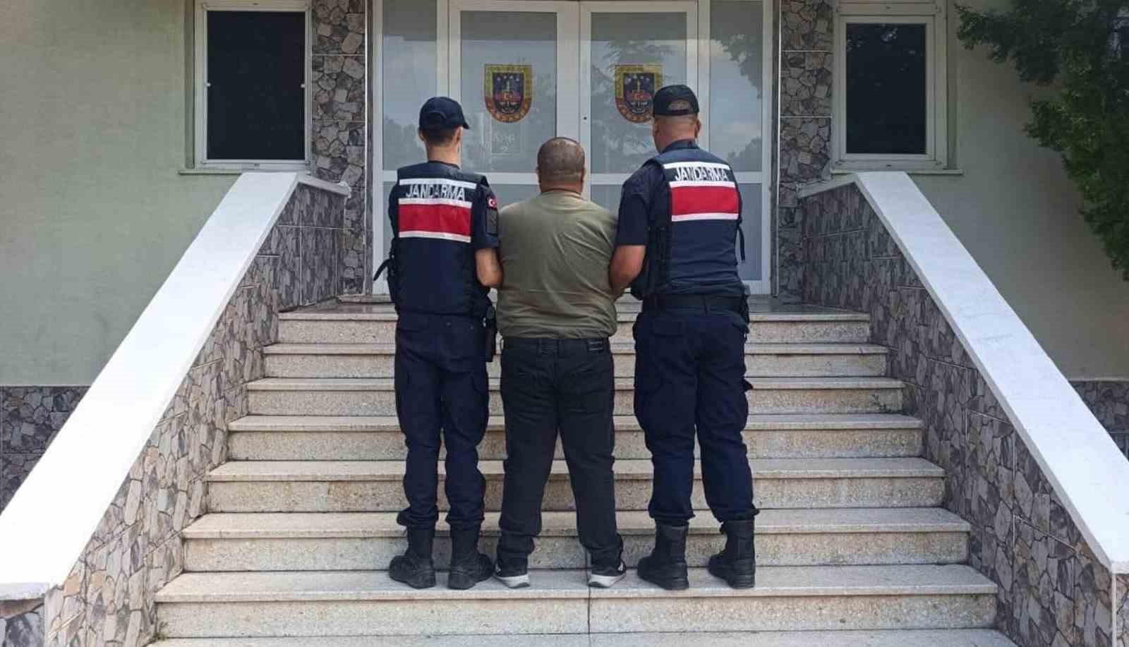 KIRIKKALE’DE 9 YIL HAPİS CEZASIYLA ARANAN HÜKÜMLÜ YAKALANDI