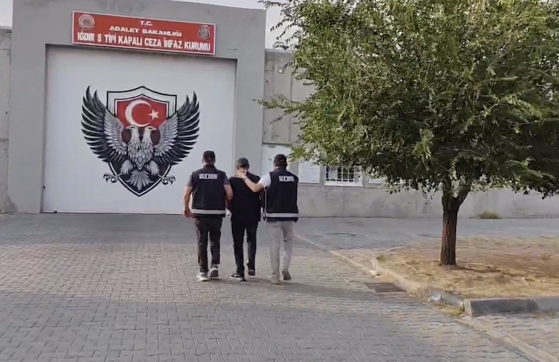 IĞDIR’DA "İŞE YERLEŞTİRME" VAADİYLE DOLANDIRICILIK İDDİASI: 1 TUTUKLAMA