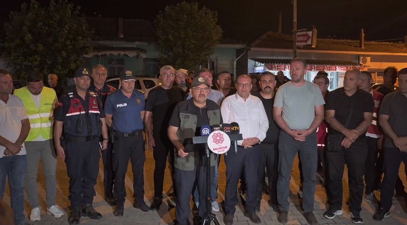 SUSURLUK’TAKİ ORMAN YANGININA MÜDAHALE SÜRÜYOR: 450 HEKTARLIK ALAN ETKİLENDİ
