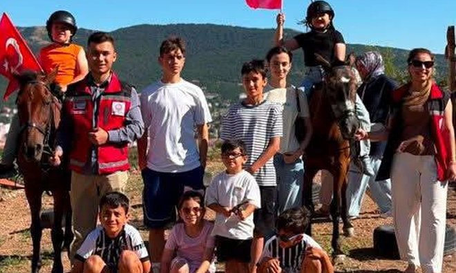 YOZGAT’TA ŞEHİT VE GAZİ ÇOCUKLARI ATA SPORU BİNİCİLİKLE TANIŞTI