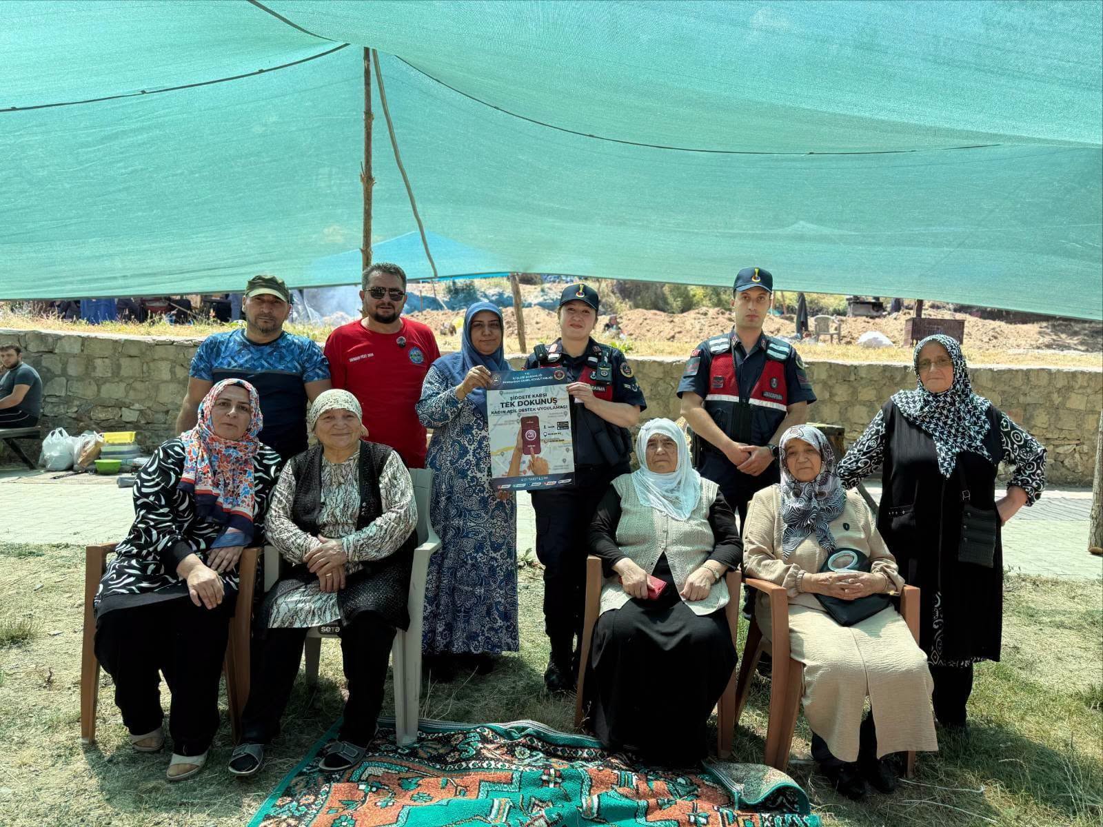 ÇAYIRALANDA KADINA YÖNELİK ŞİDDETE KARŞI BİLGİLENDİRME ÇALIŞMASI