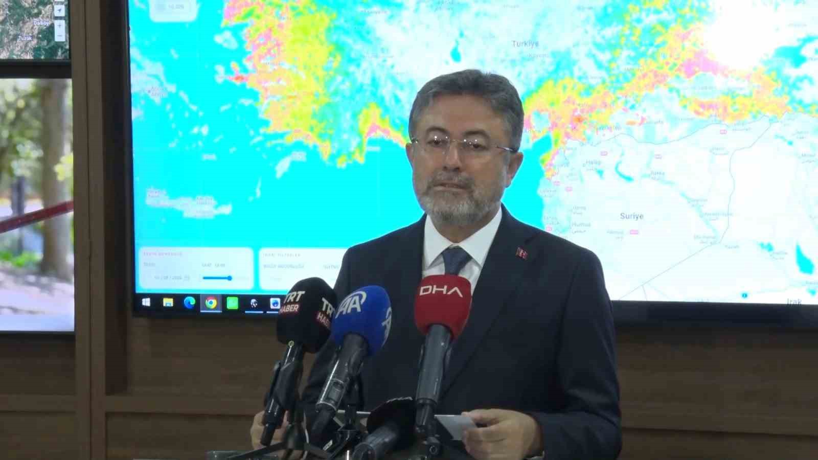 TARIM VE ORMAN BAKANI İBRAHİM YUMAKLI: "SON 3 GÜNDE 260 YANGINA MÜDAHALE ETTİK, 258’İ KONTROL ALTINA ALDIK"