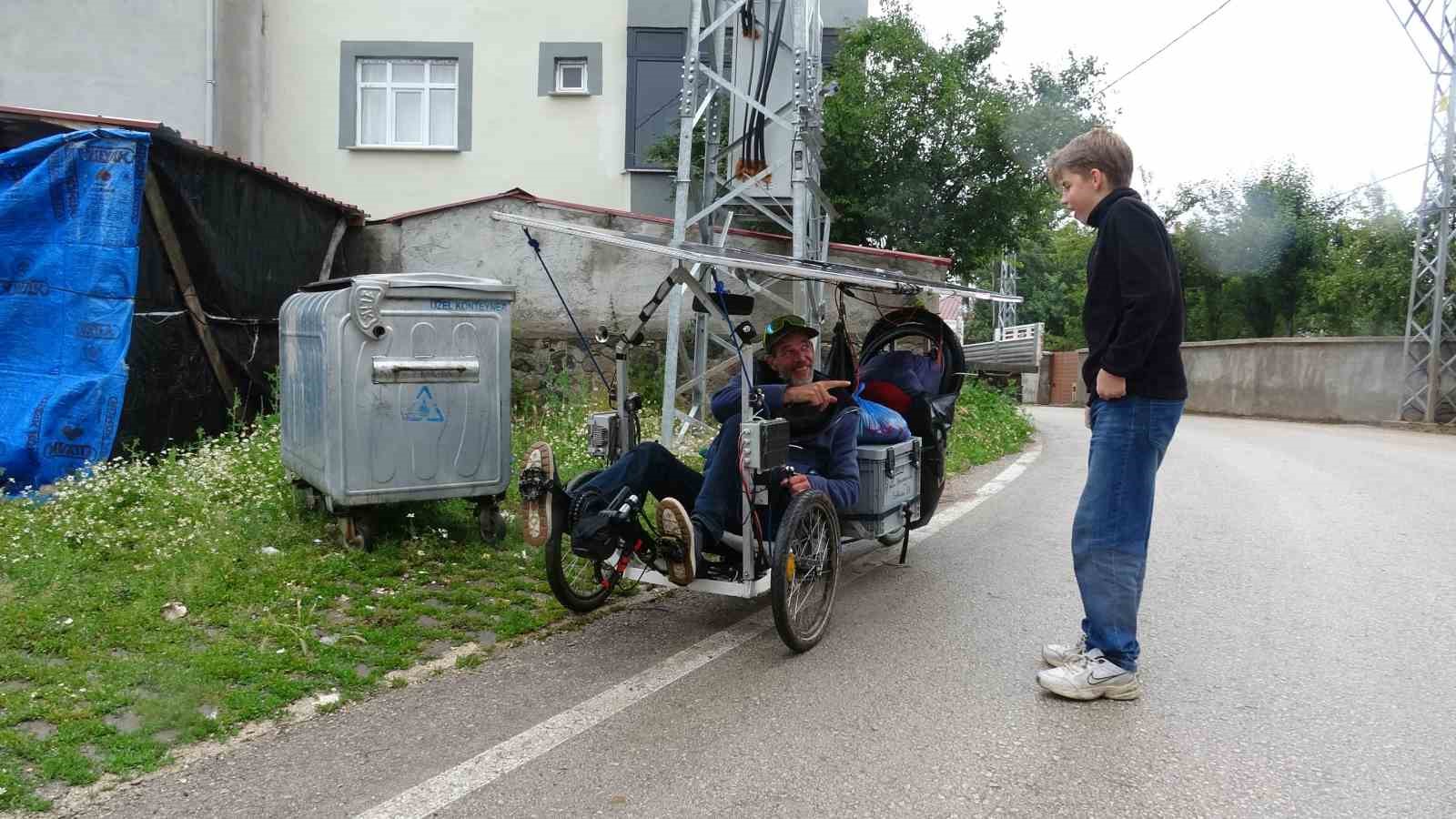 TOKAT’TA İÇTİĞİ BİR BARDAK ÇAY FRANSIZ GEZGİNİ MEST ETTİ