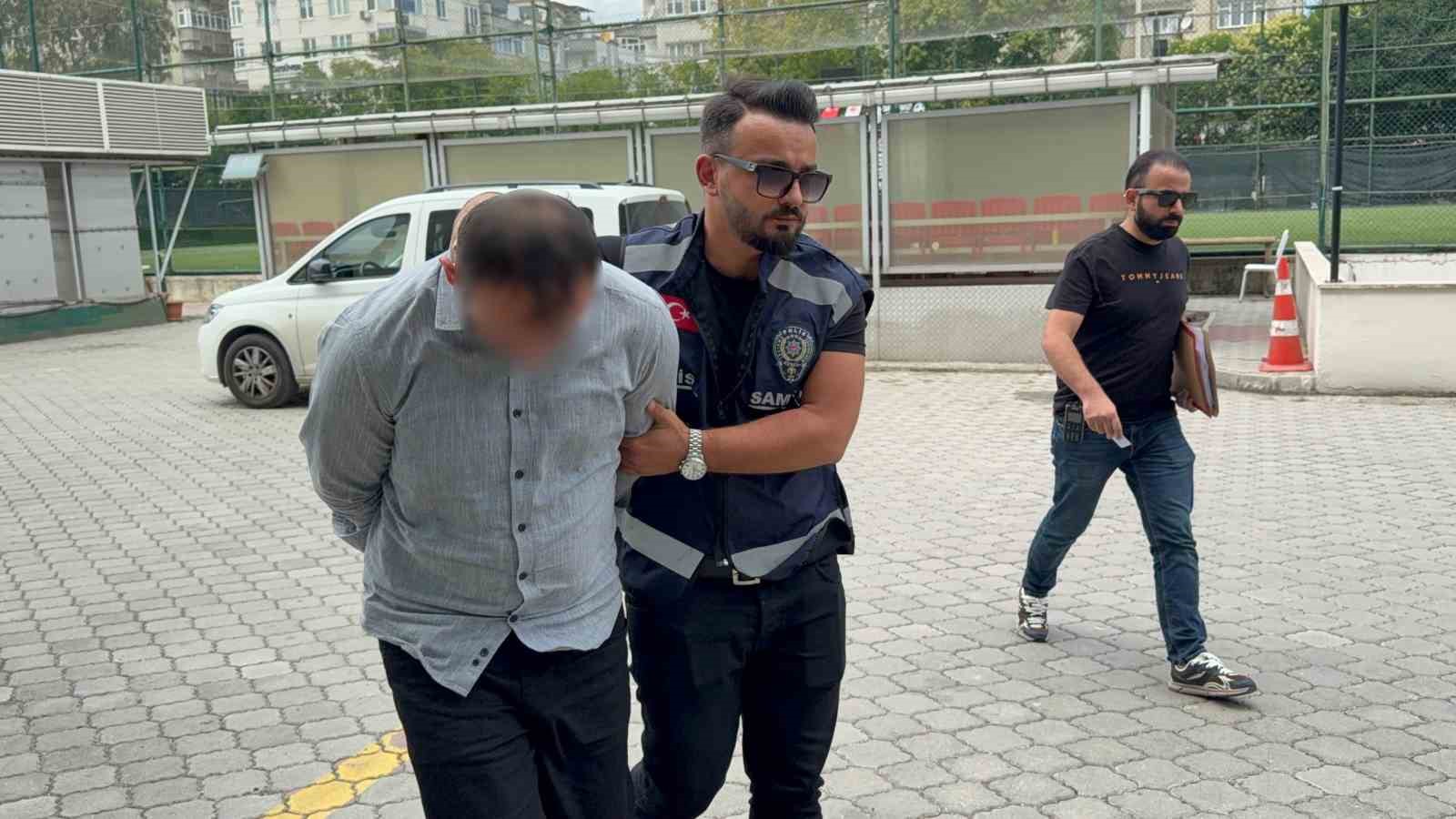 SEMT PAZARINDA GENÇ KADINA ELLE TACİZE GÖZALTI
