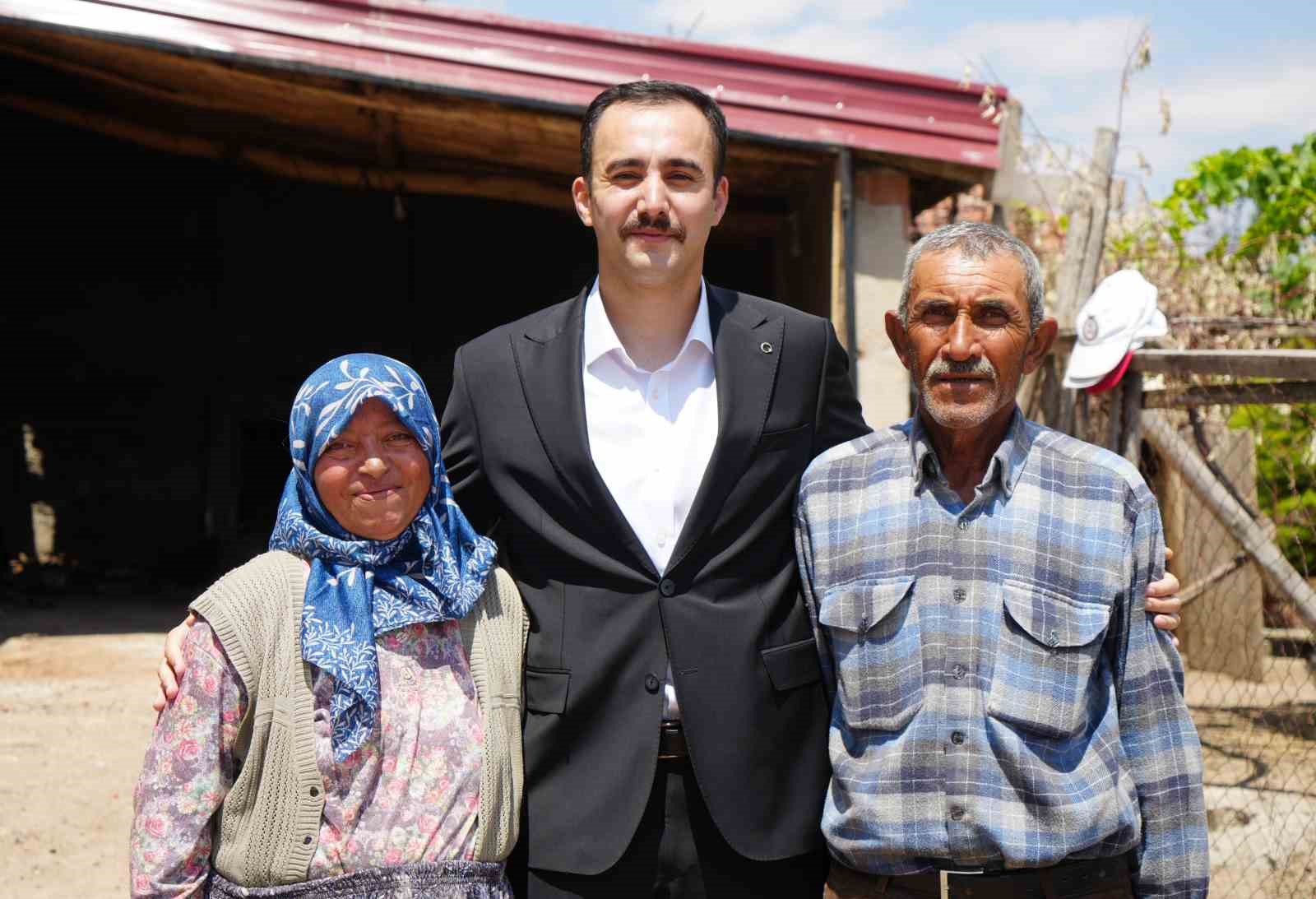 "AĞLAMA, CANIMIZA BİR ŞEY OLMADI" SÖZLERİ YÜREKLERE DOKUNMUŞTU: DEVLET YAŞLI ÇİFTE SAHİP ÇIKTI