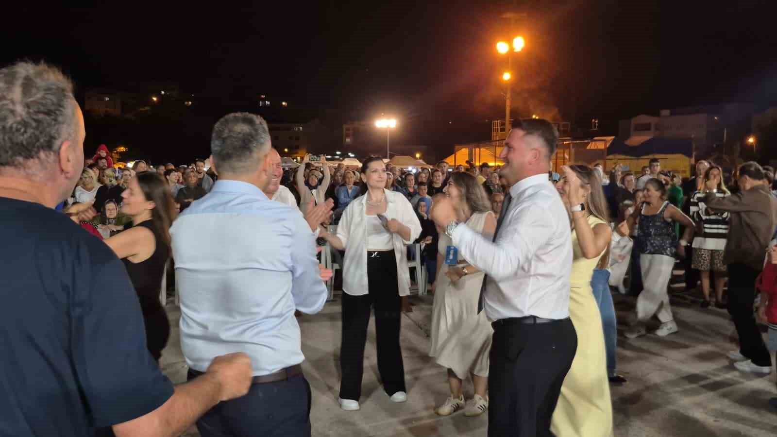 AHŞAP TEKNE VE YAT FESTİVALİ ETKİNLİKLERİNDE ELEKTRİK KESİNTİSİ ŞOKU