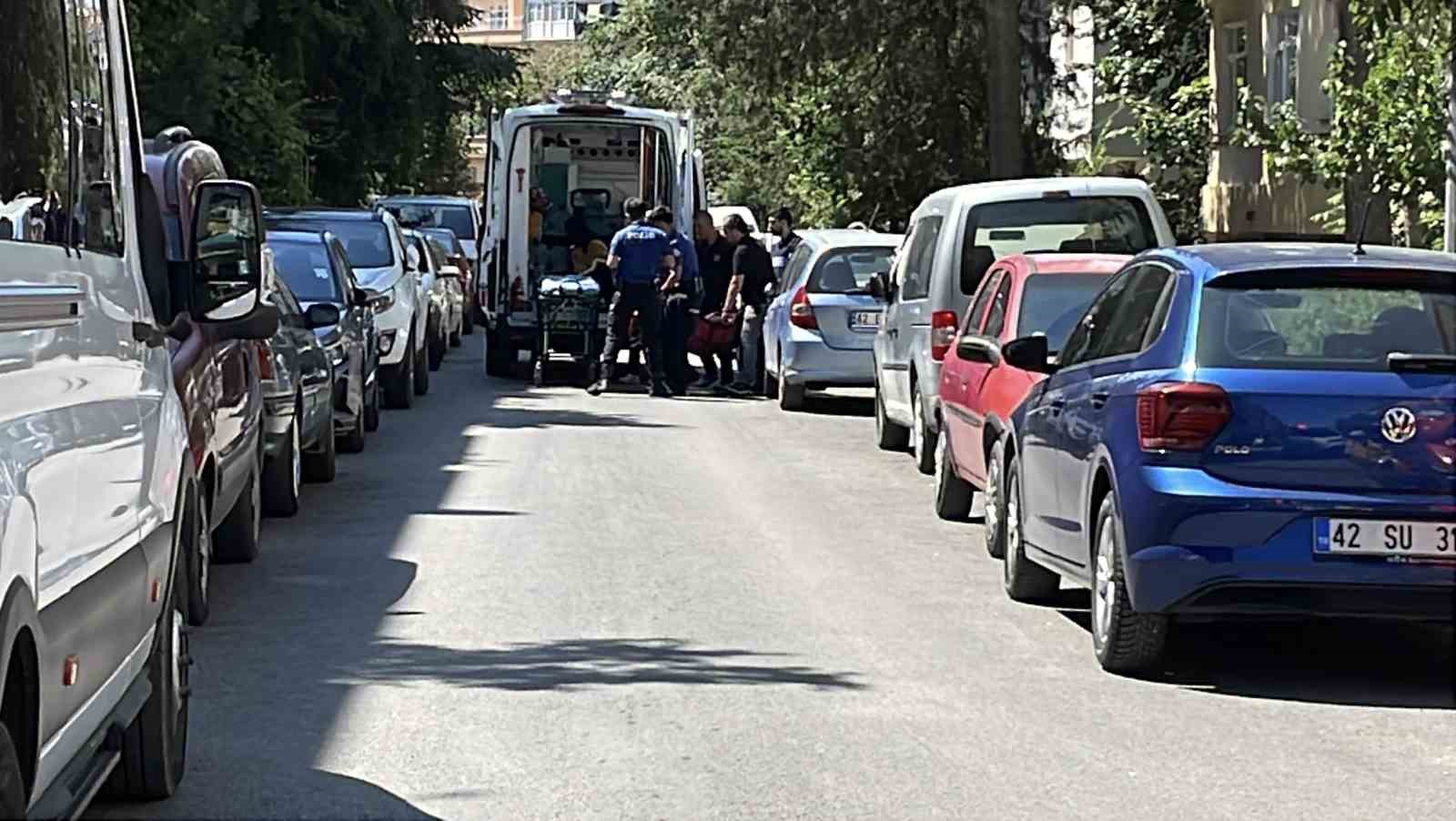 AİDAT TARTIŞMASI KANLI BİTTİ, YÖNETİCİ BIÇAKLANDI