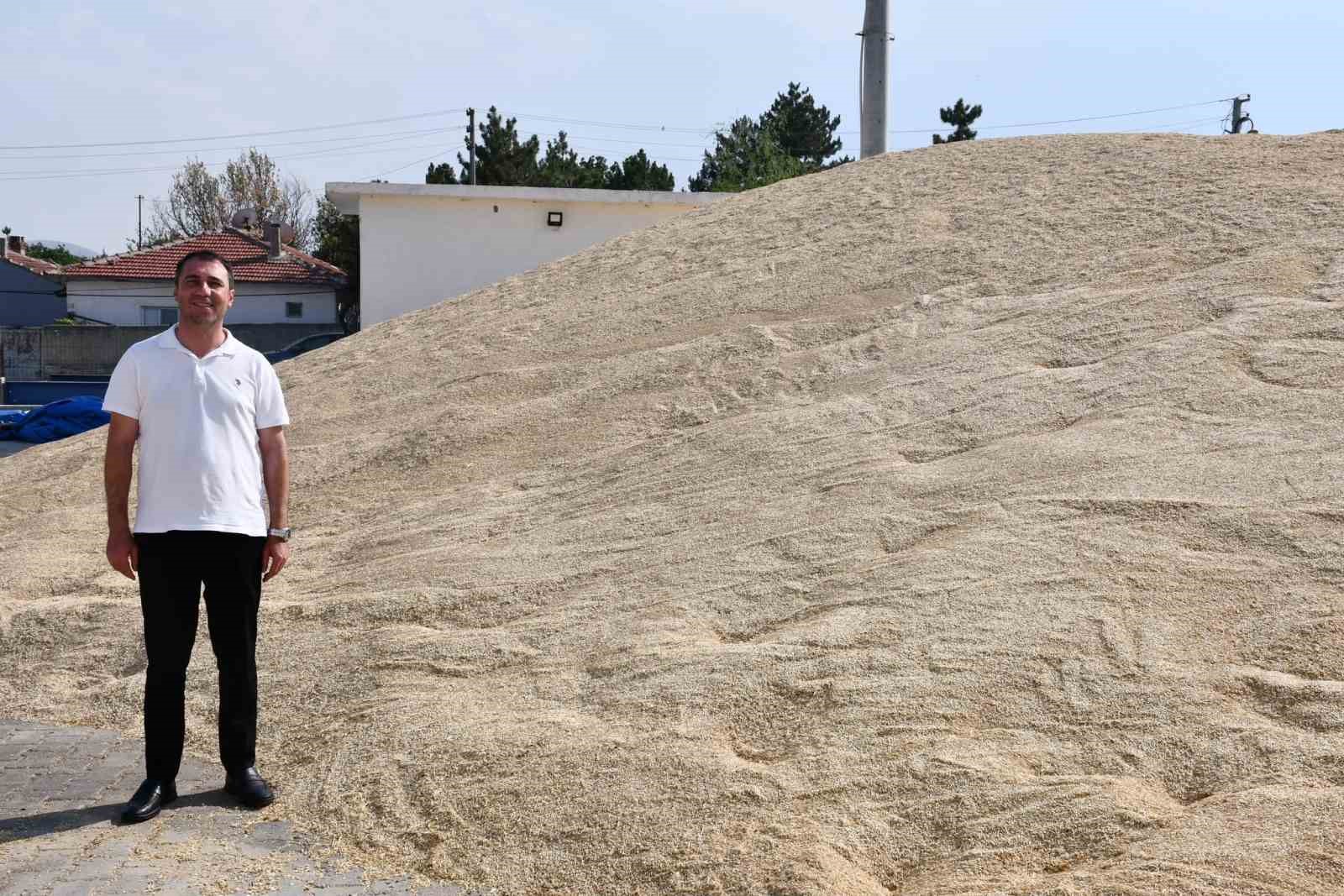 BEYLİKOVA BELEDİYESİ TARIMDA REKOR VERİME ULAŞTI
