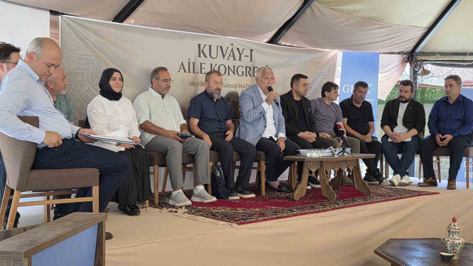 KÜTAHYA’DA "KUVÂY-I AİLE KONGRESİ" DÜZENLENDİ
