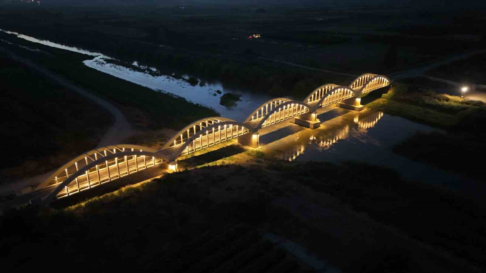 BAŞKAN SAYGILI’DAN TARİHİ GEDİZ KÖPRÜSÜ MÜJDESİ