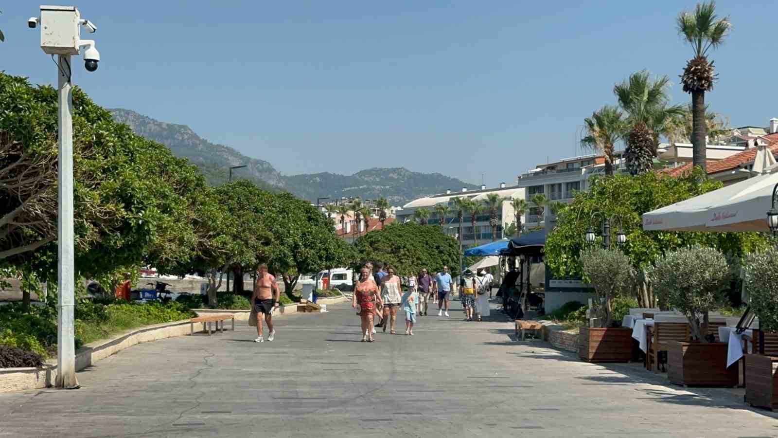 AĞUSTOS SEFERLERİNE BAŞLADI, MARMARİS’E 3 BİN 700 TURİST GETİRDİ