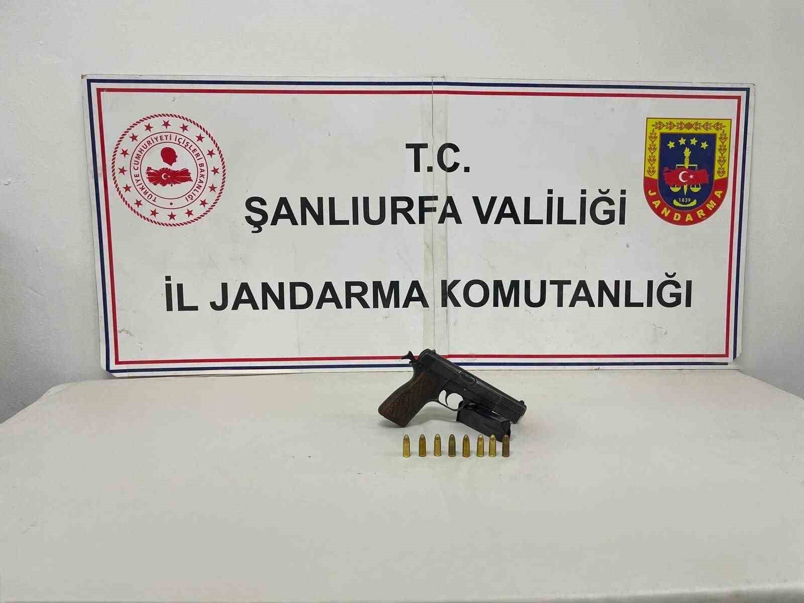 ŞANLIURFA’DA DÜĞÜNDE HAVAYA ATEŞ AÇAN ŞÜPHELİ YAKALANDI