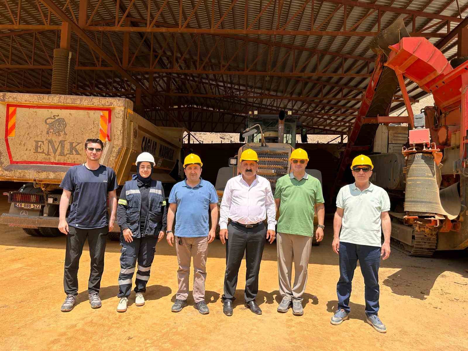 HAKKARİ’DE MADEN FİRMALARINA ZİYARET