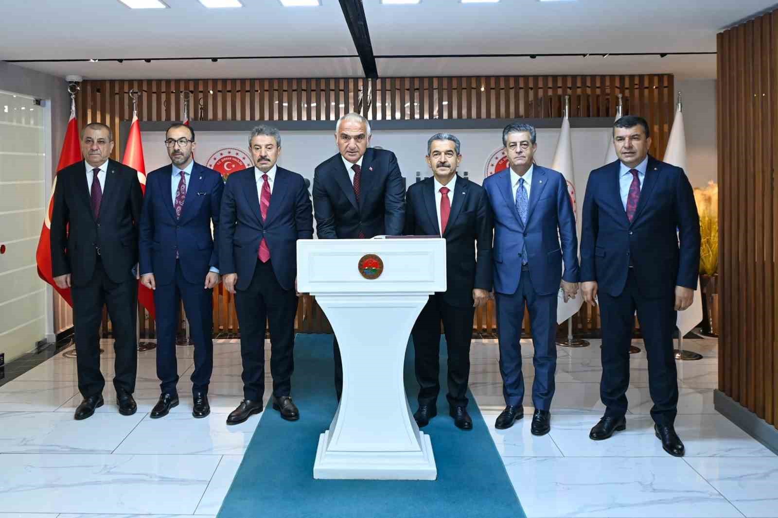 BAKAN ERSOY ŞIRNAK’TA