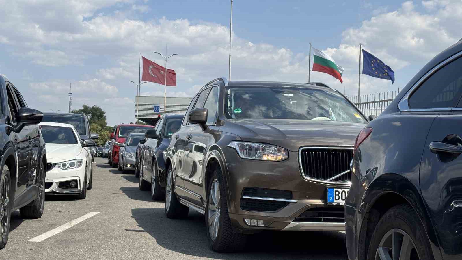 GURBETÇİLERİN HÜZÜNLÜ DÖNÜŞ YOLCULUĞU BAŞLADI