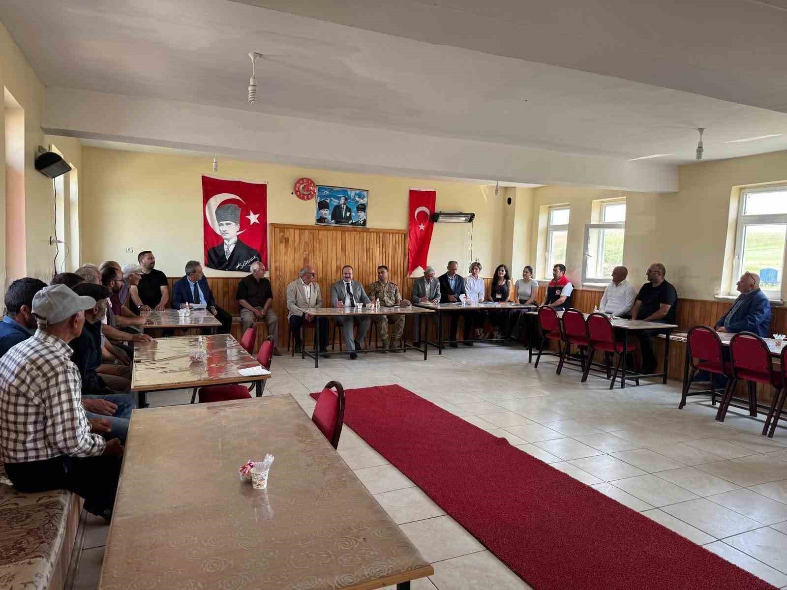 ARPAÇAY’DA KÖYLERİN İHTİYAÇLARI YERİNDE İNCELENDİ