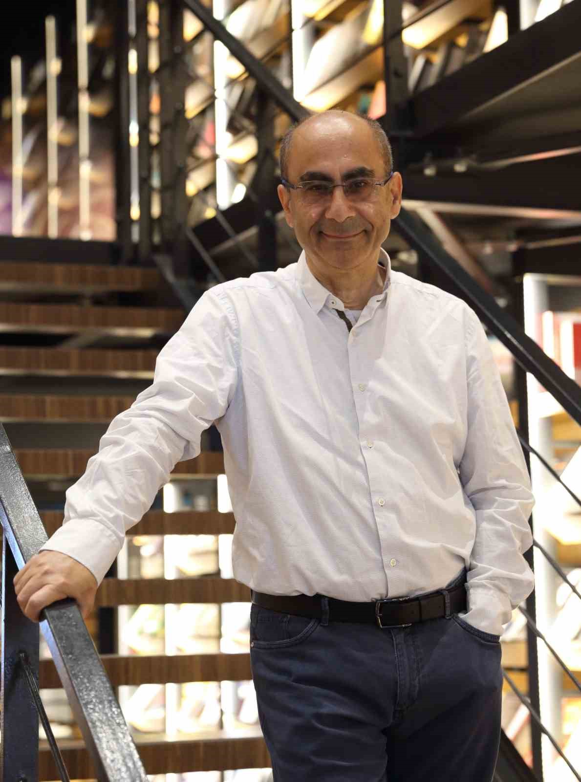 ALTIN PORTAKAL’DA ULUSAL UZUN METRAJ JÜRİ BAŞKANLIĞI GÖREVİNİ DERVİŞ ZAİM YAPACAK