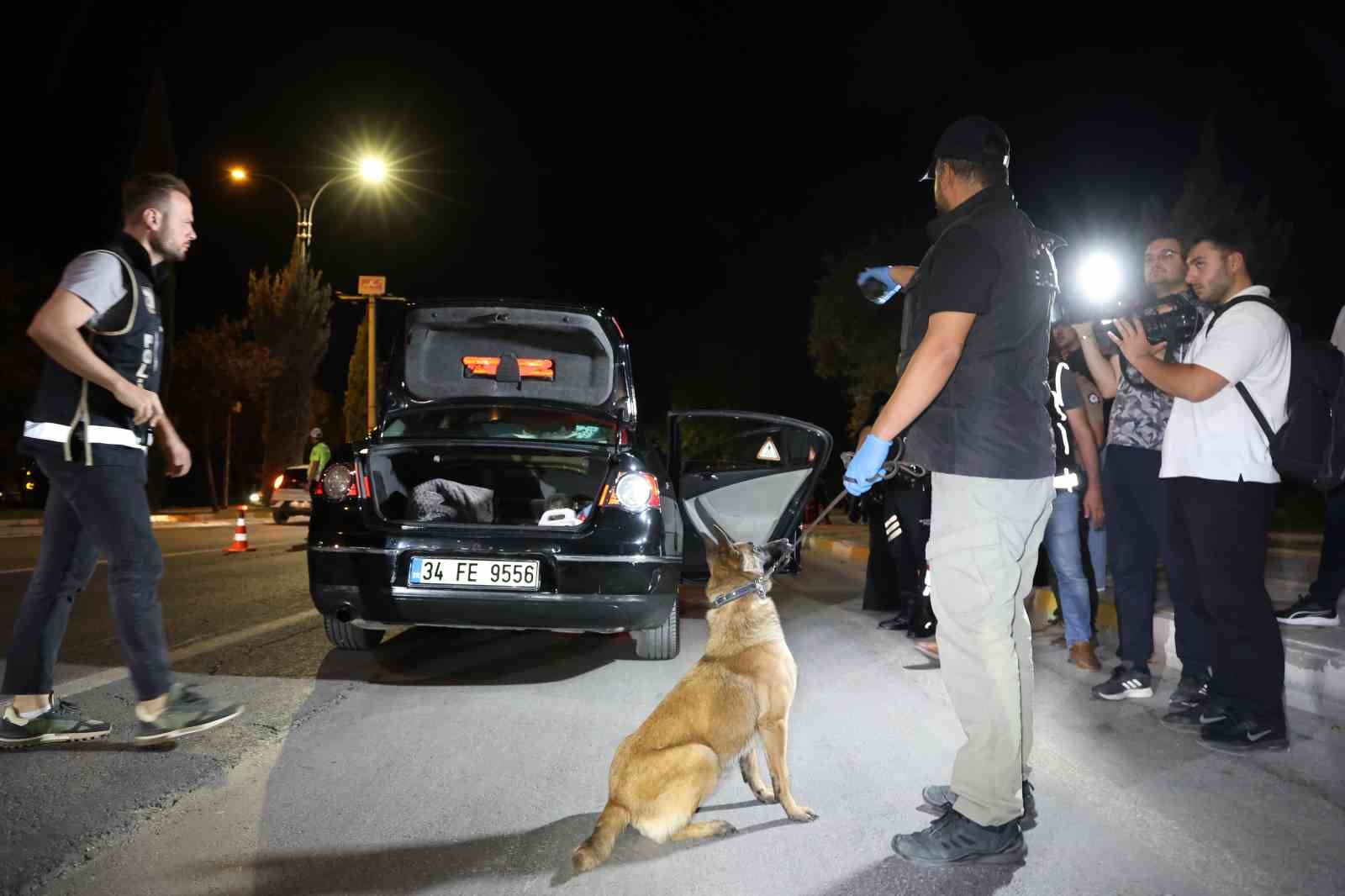 ELAZIĞ’DA GENİŞ KAPSAMLI ASAYİŞ UYGULAMASI