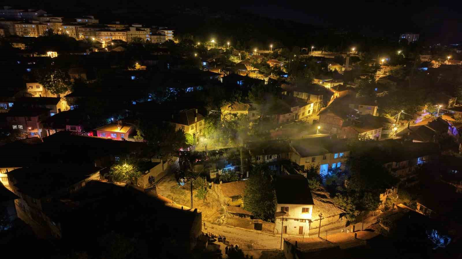 ÇANKIRI’DA ALEVLERE TESLİM OLAN EV KÜLE DÖNDÜ