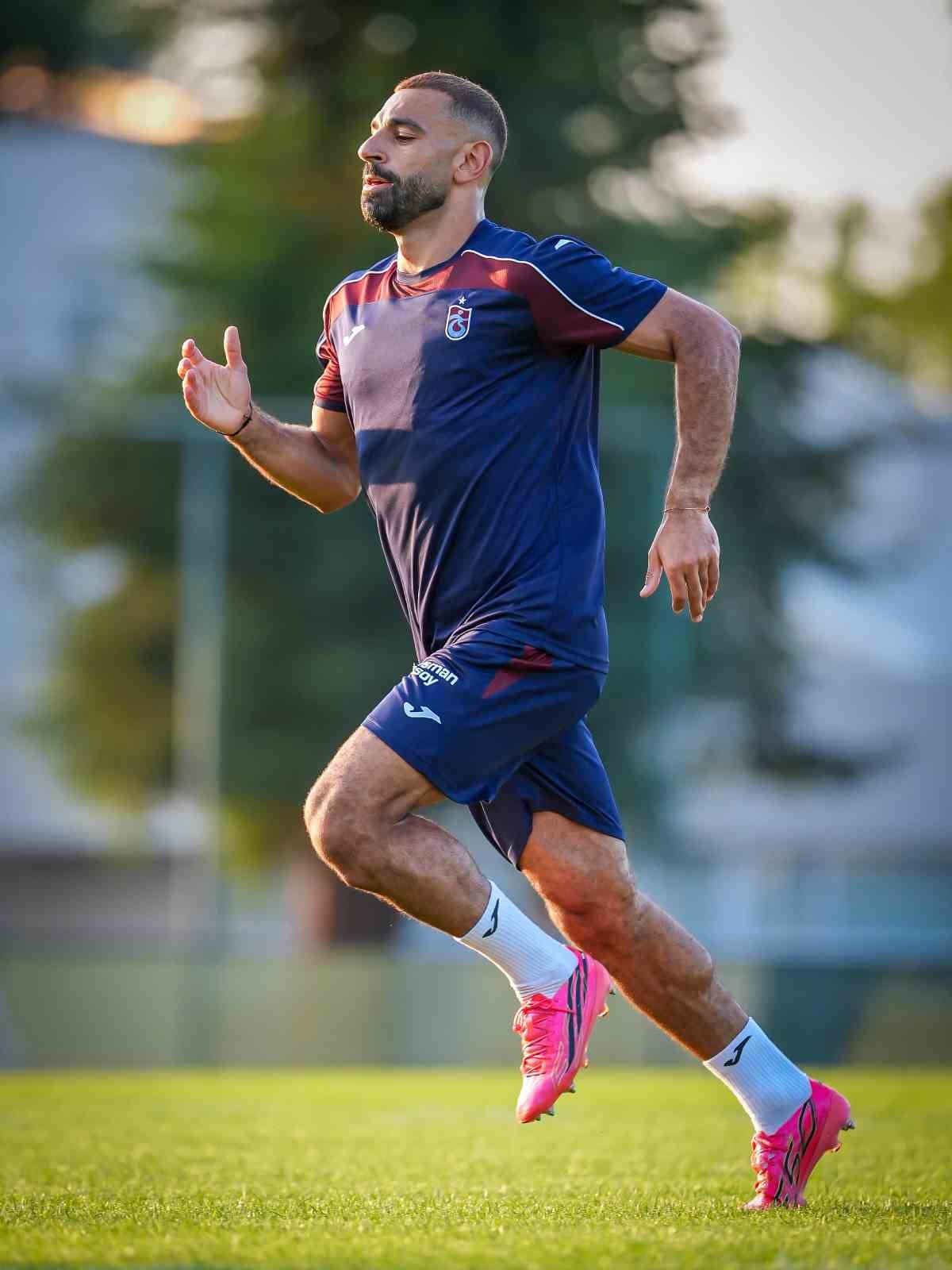 SALAH, TRABZONSPOR İLE İLK ANTRENMANINA ÇIKTI