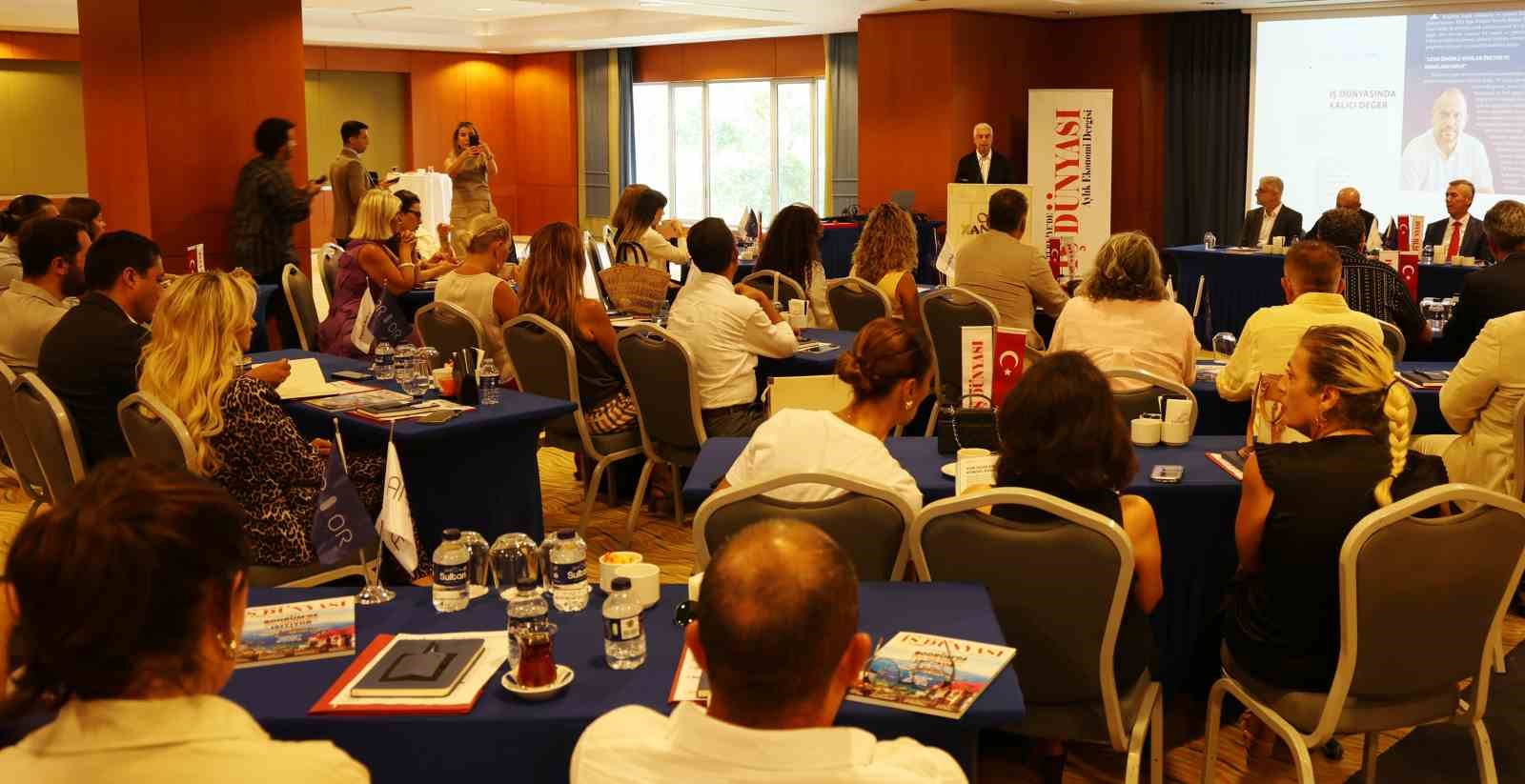 "EKONOMİYE YÖN VERENLER ZİRVESİ" İŞ DÜNYASININ ÖNDE GELEN İSİMLERİNİ BODRUM’DA BİR ARAYA GETİRDİ