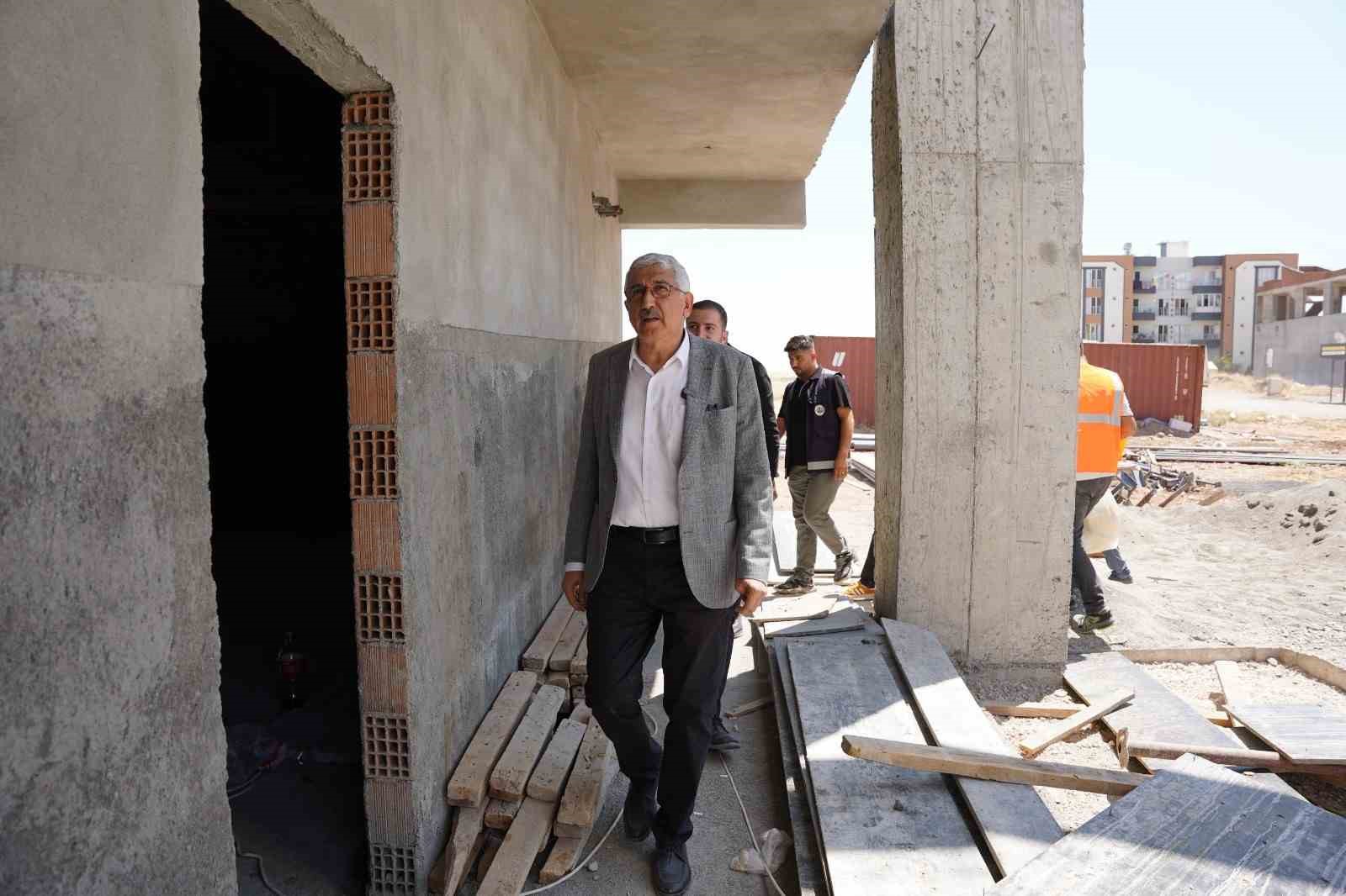 KAHTA’DA KADINLARA ÖZEL YAŞAM VE YÜZME MERKEZİ YÜKSELİYOR