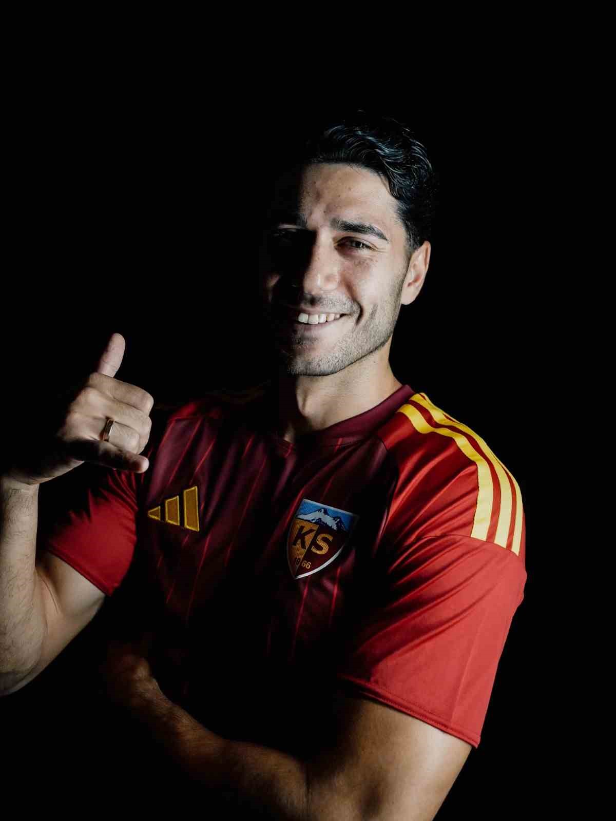 KAYSERİSPOR GURBETÇİ MERT GÖCKAN İLE ANLAŞTI
