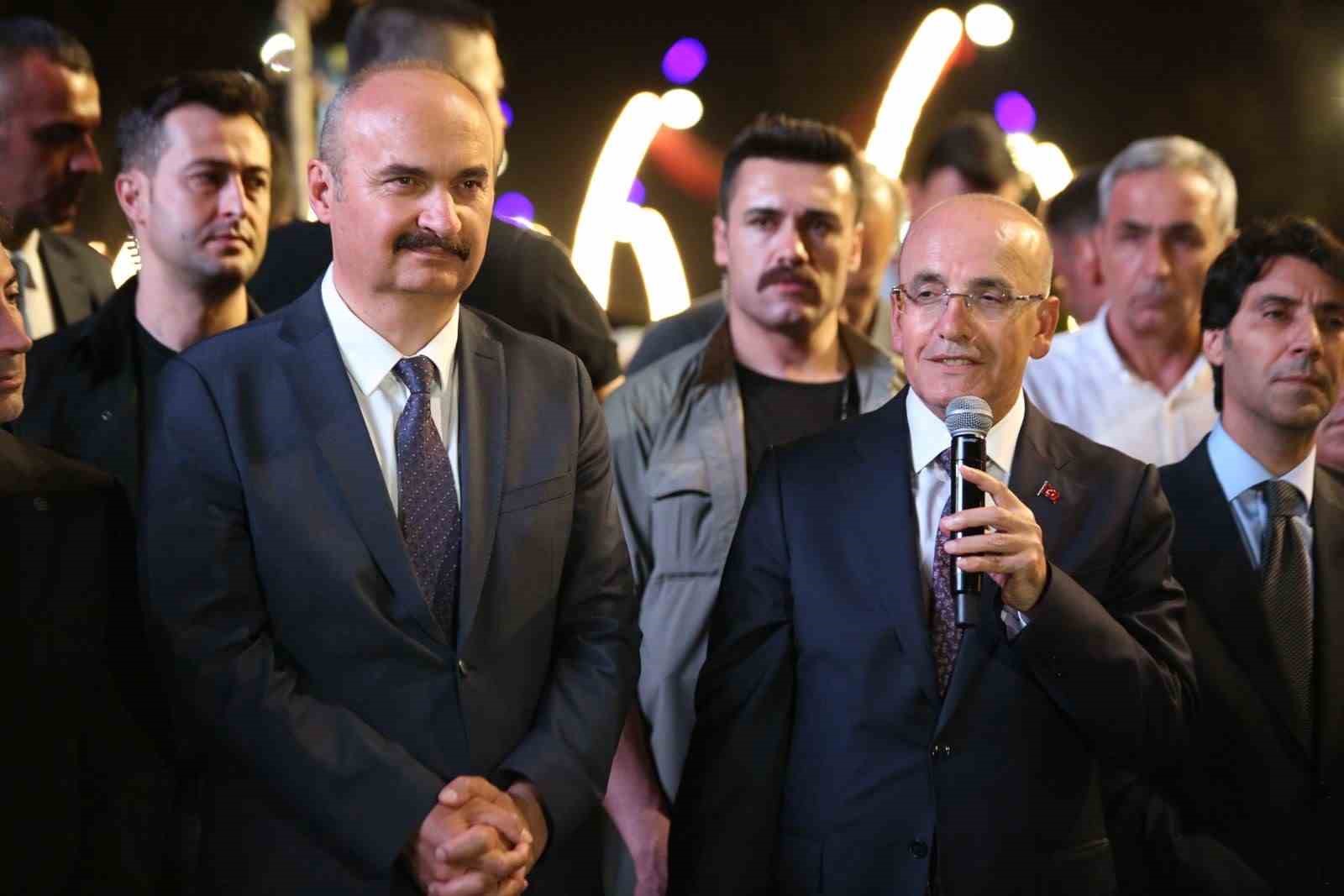 BAKAN ŞİMŞEK: "BATMAN’DA MUAZZAM BİR HİZMET FIRTINASI VAR"