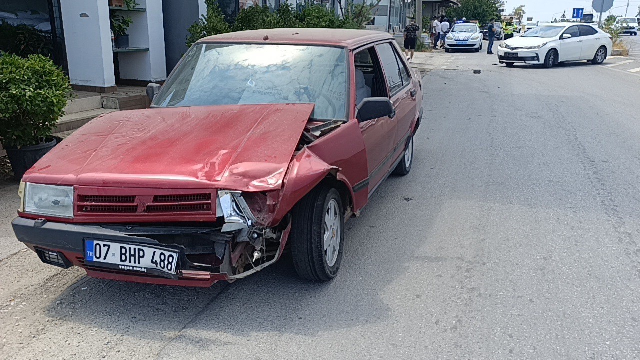 EHLİYETSİZ DİREKSİYON BAŞINA GEÇİP KAZA YAPTI, 40 BİN TL CEZA ÖDEDİ
