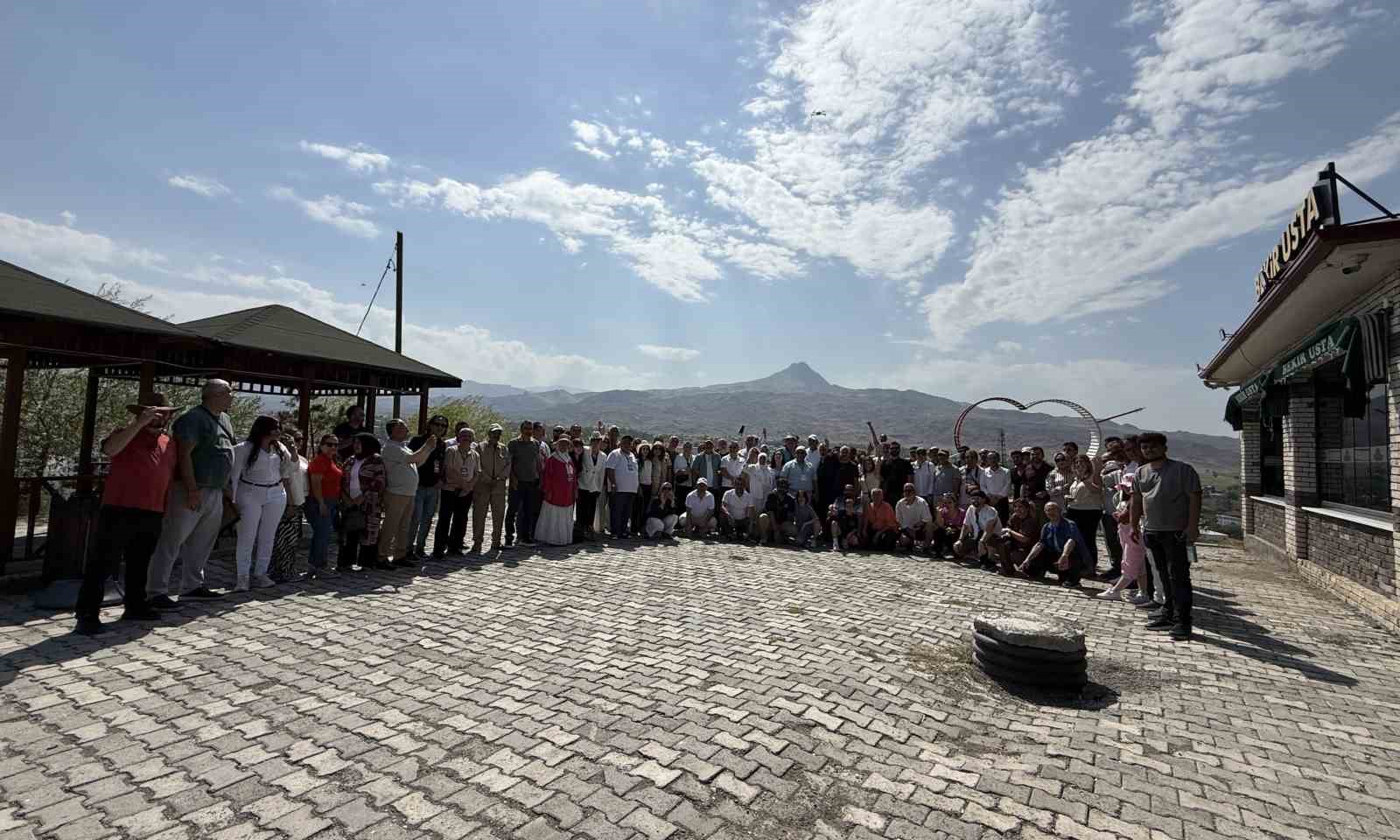 TİGAD’IN 13. DİJİTAL MEDYA ÇALIŞTAYI KAPSAMINDA GAZETECİLER TUZLUCA’YI ZİYARET ETTİ