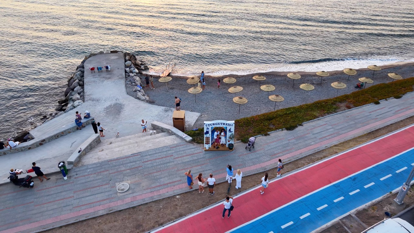 TURGUTREİS SAHİLİNDE "MAVİYE AÇILAN KAPI" DÖNEMİ