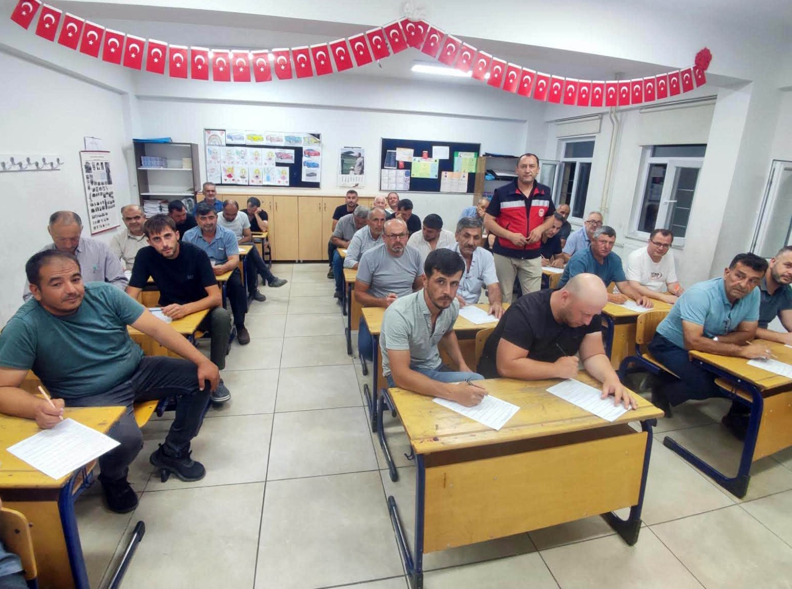 SİMAV’DA TOHUM HAZIRLAMA MAKİNELERİ KURSU TAMAMLANDI