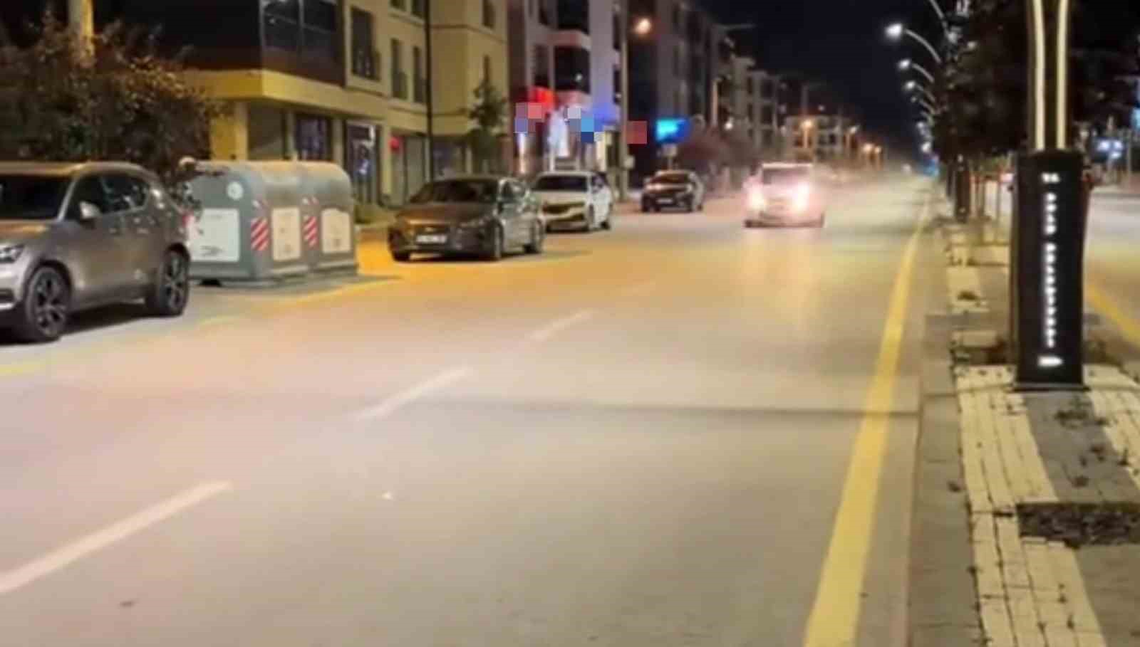 BOLU’DA TEHLİKELİ ŞEKİLDE ARAÇ KULLANAN SÜRÜCÜYE 24 BİN 258 LİRA CEZA