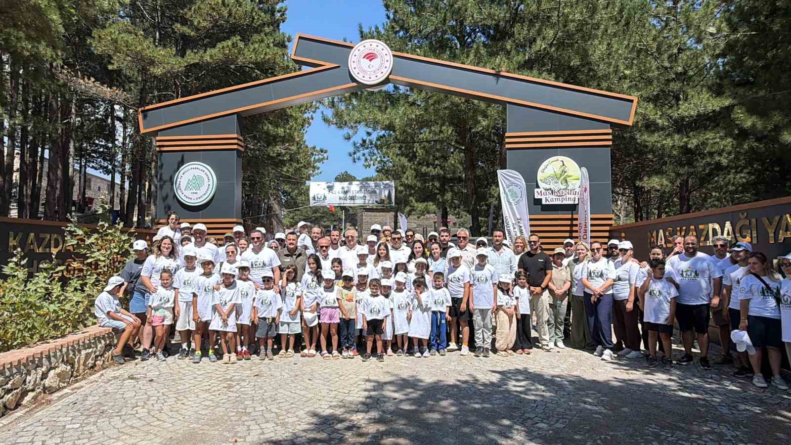 KAZDAĞLARI’NIN EŞSİZ DOĞASINDA "AİLE KAMPI" DÜZENLENDİ