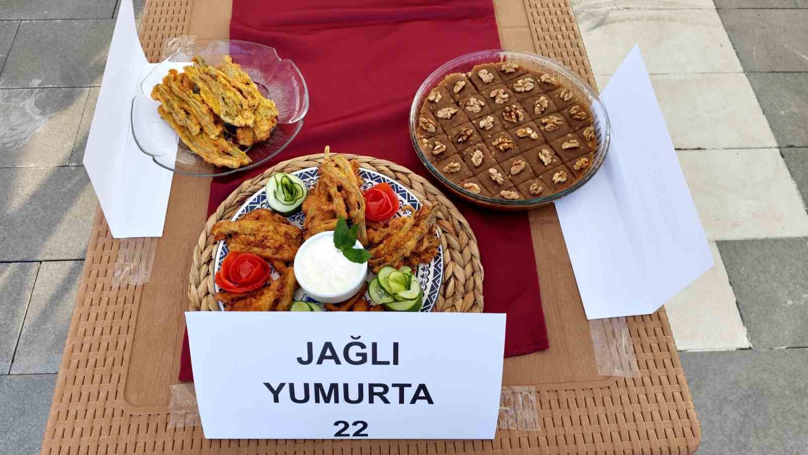 BİTLİS’İN BİRBİRİNDEN NEFİS 42 YEMEĞİ YARIŞTI