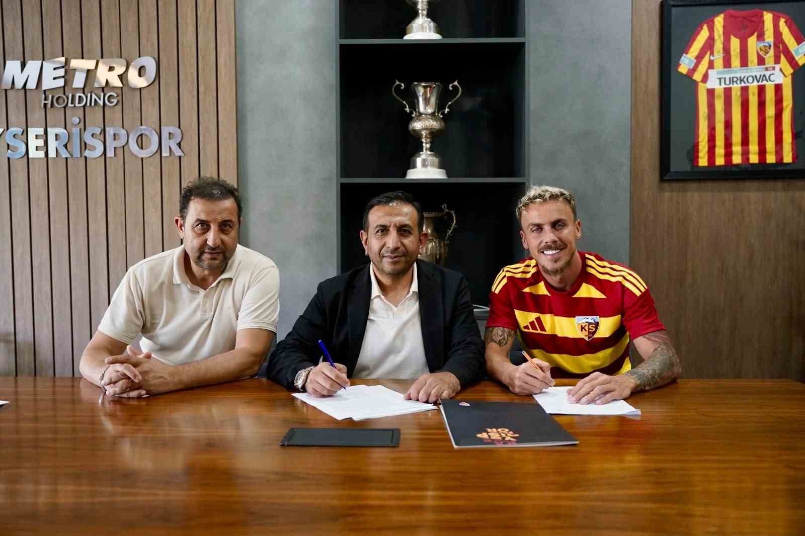 KAYSERİSPOR’DA 8 YABANCININ LİSANSI ÇIKTI