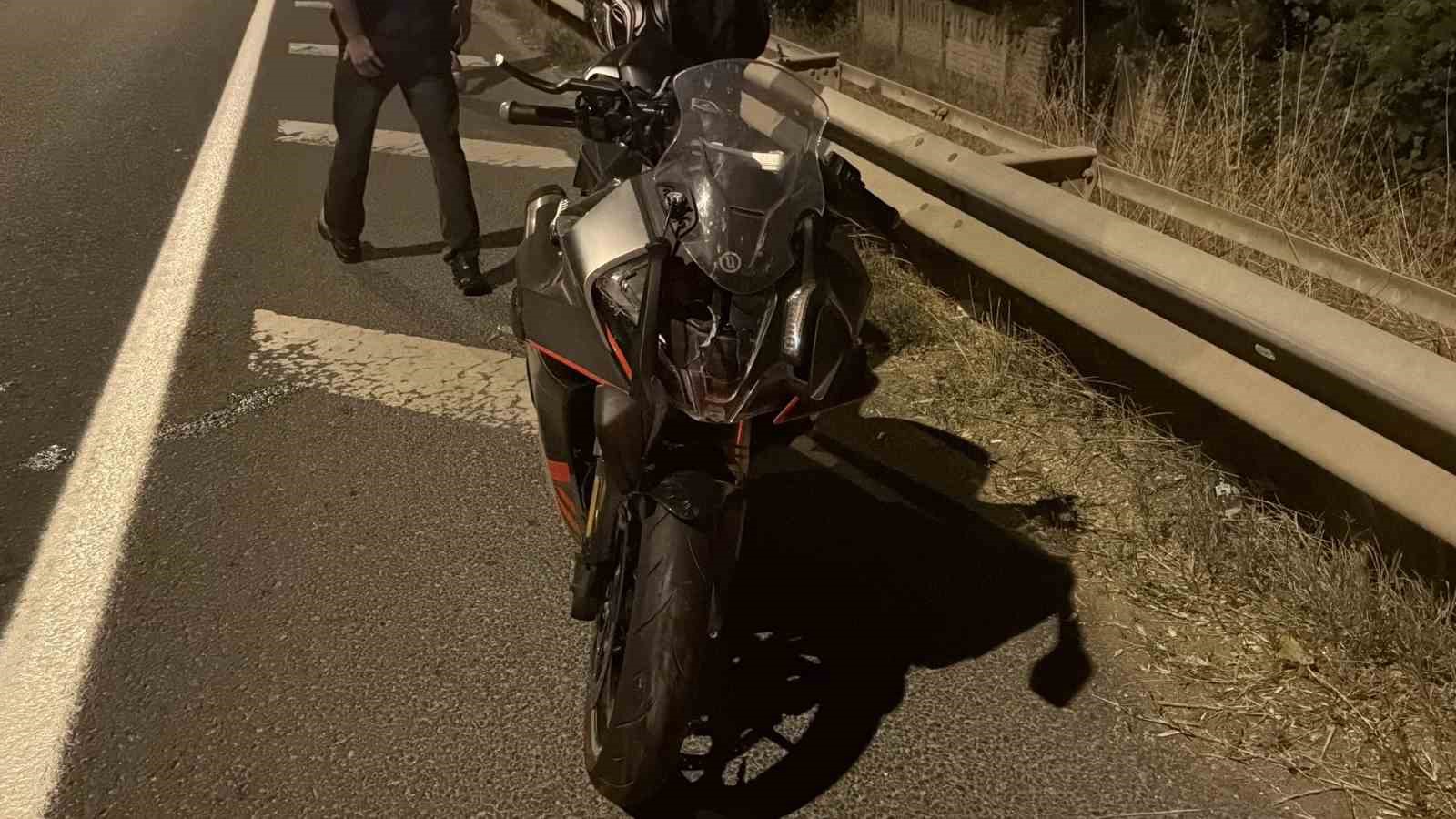 BOLU’DA İKİ MOTOSİKLET ÇARPIŞTI: 2 YARALI
