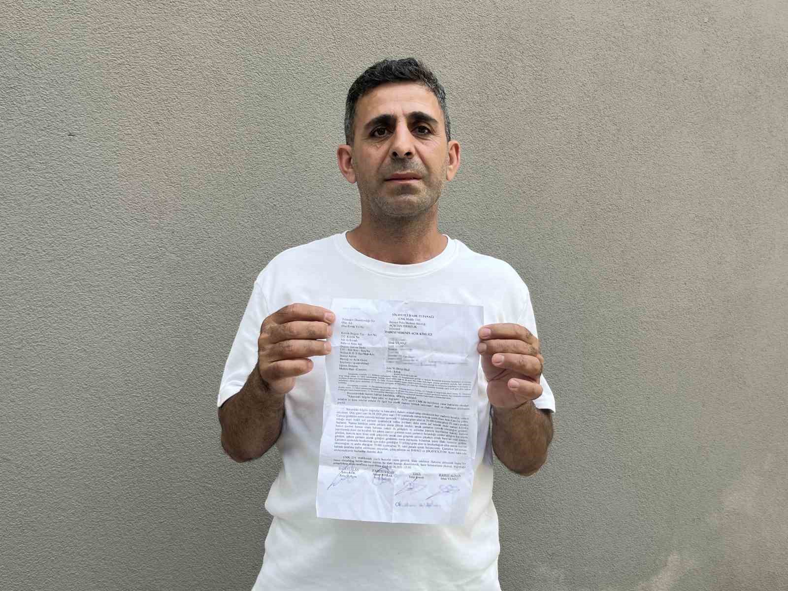 KAPALIÇARŞI’DA ALTINLARINI BOZDURMAYA GİTMİŞTİ: NAMAZ KILDIĞI CAMİDE ÇANTASI ÇALINDI