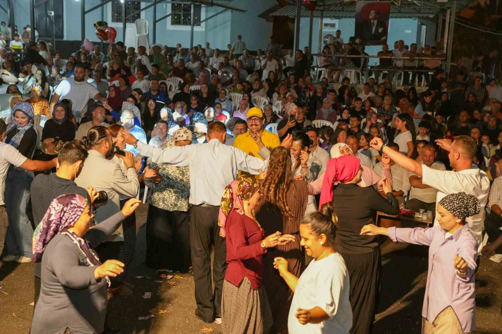 KOZAN’DA YAZ KONSERLERİ HALKI MÜZİKLE BULUŞTURUYOR