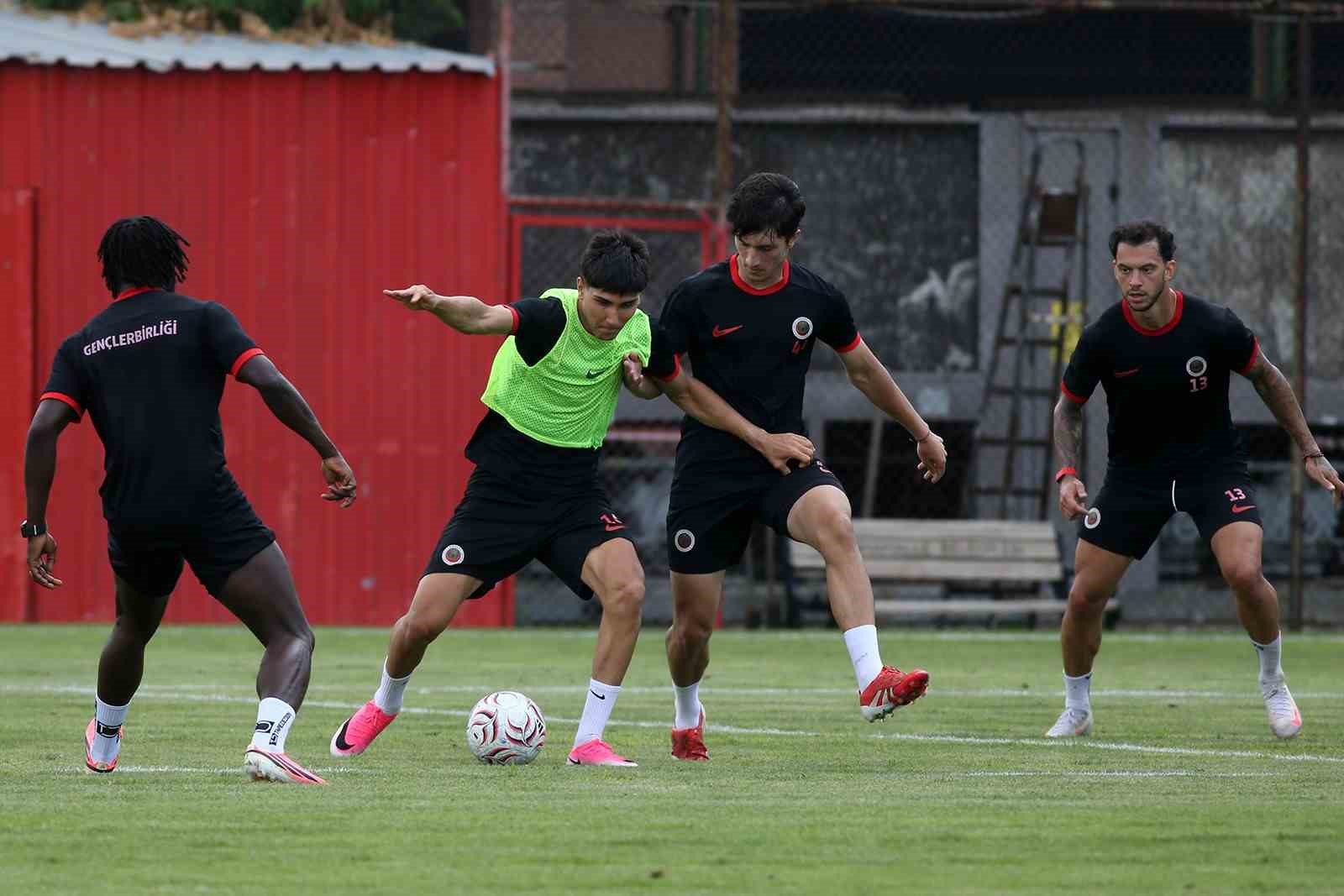 GENÇLERBİRLİĞİ, FENERBAHÇE MAÇI HAZIRLIKLARINA BAŞLADI