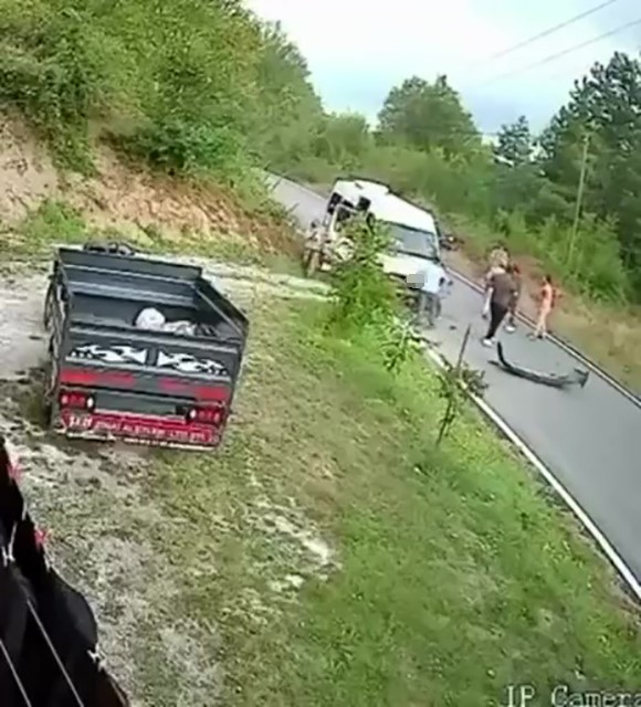ZONGULDAK’TA FECİ KAZA: 4 YARALI