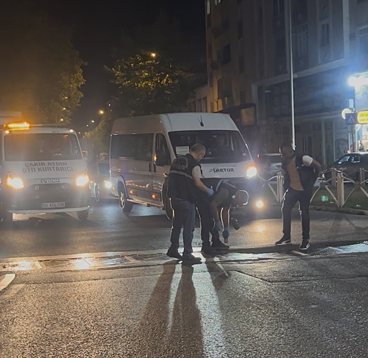 MAZGAL ÇUKURUNA TAKILAN ÇOCUK AĞIR YARALANDI