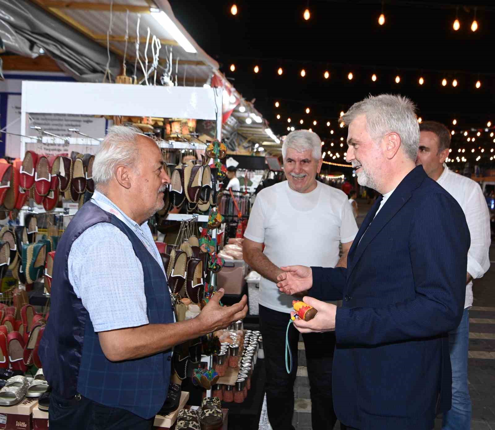 BAŞKAN FIRAT GÖRGEL, AĞUSTOS FUARI’NDA ESNAF VE VATANDAŞLARLA BULUŞTU