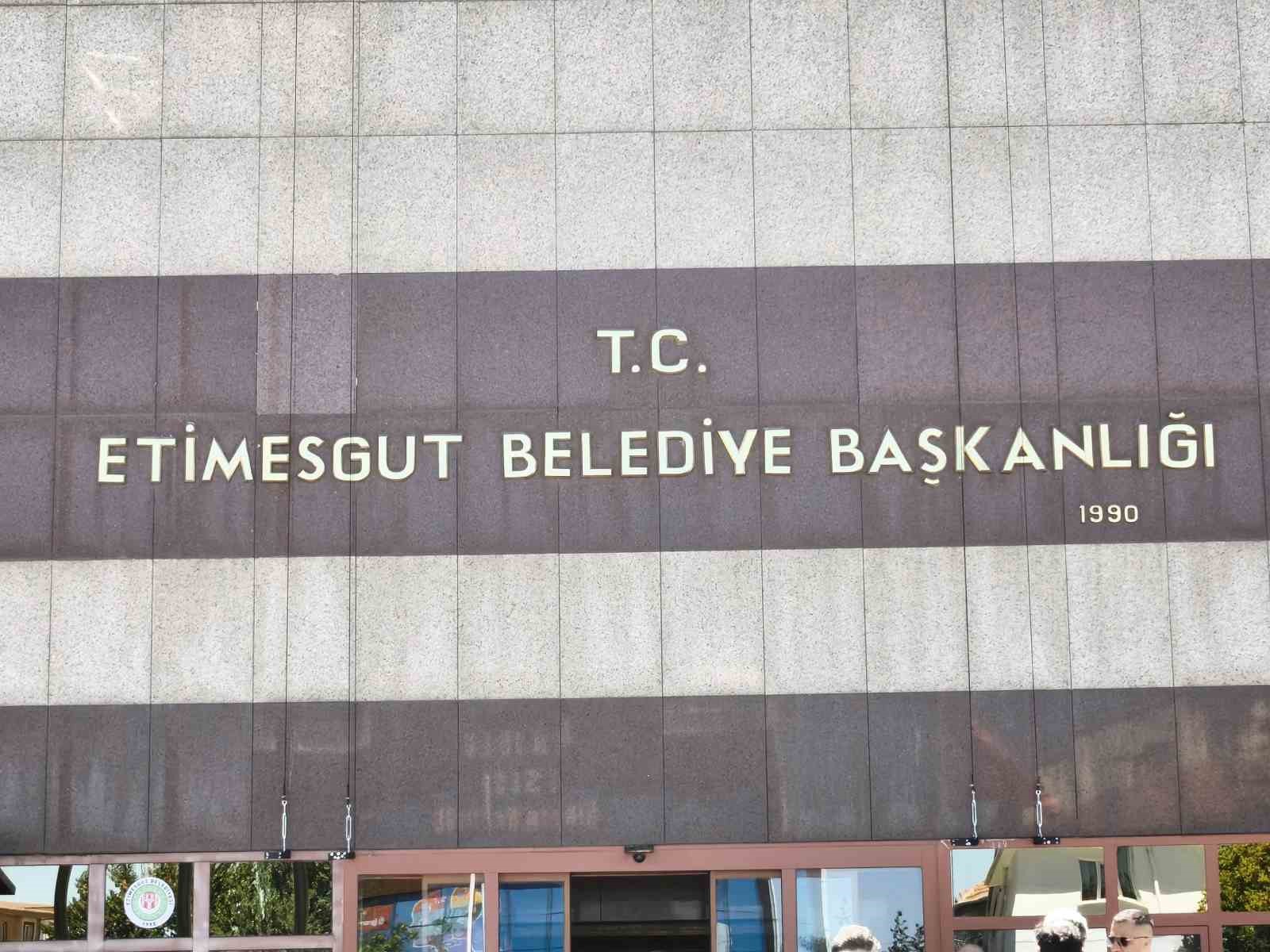 ETİMESGUT BELEDİYESİ BAŞKAN VEKİLİ SEDA DİLBER OLDU