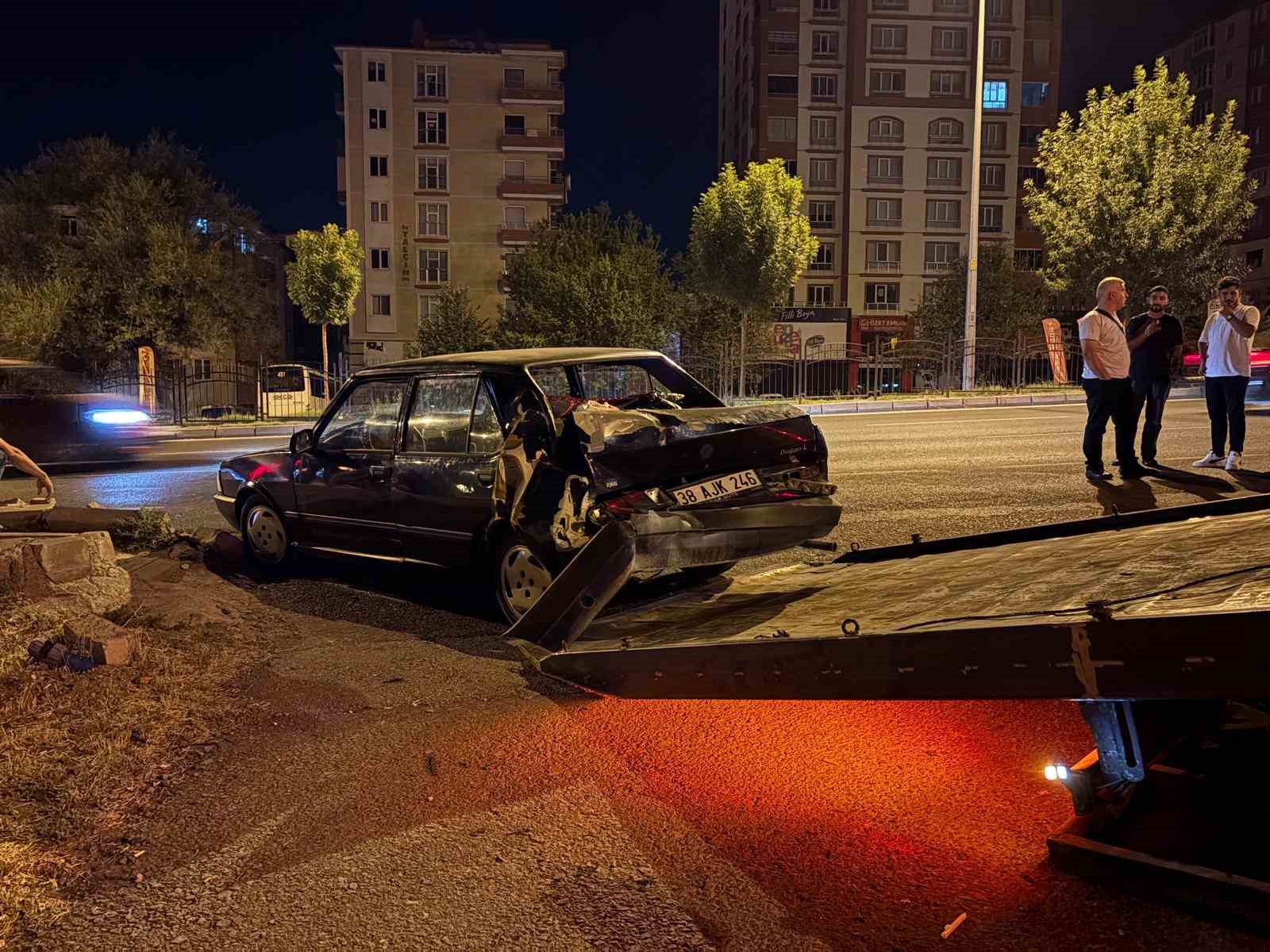 KAZAYA KARIŞAN ENGELLİ VE ALKOLLÜ SÜRÜCÜYE 65 BİN TL CEZAİ İŞLEM UYGULANDI
