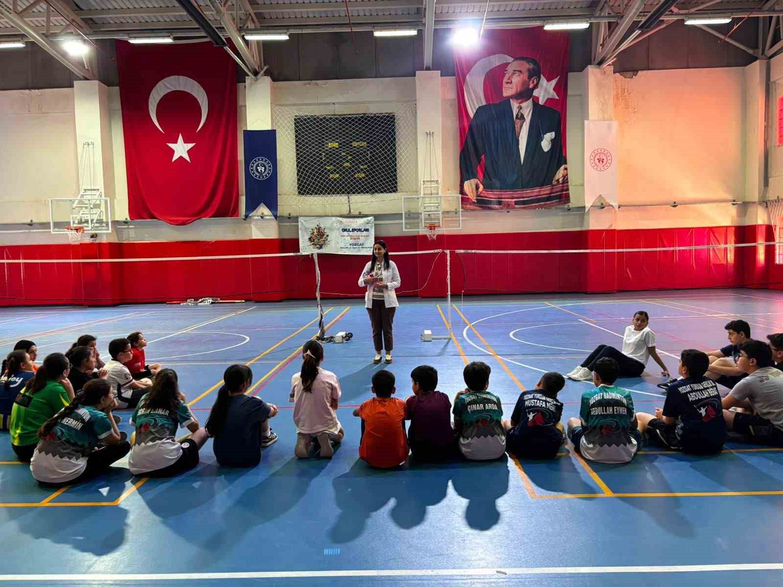 YAZ SPOR OKULLARI’NDA 256 ÇOCUĞA AĞIZ DİŞ SAĞLIĞI EĞİTİMİ VERİLDİ