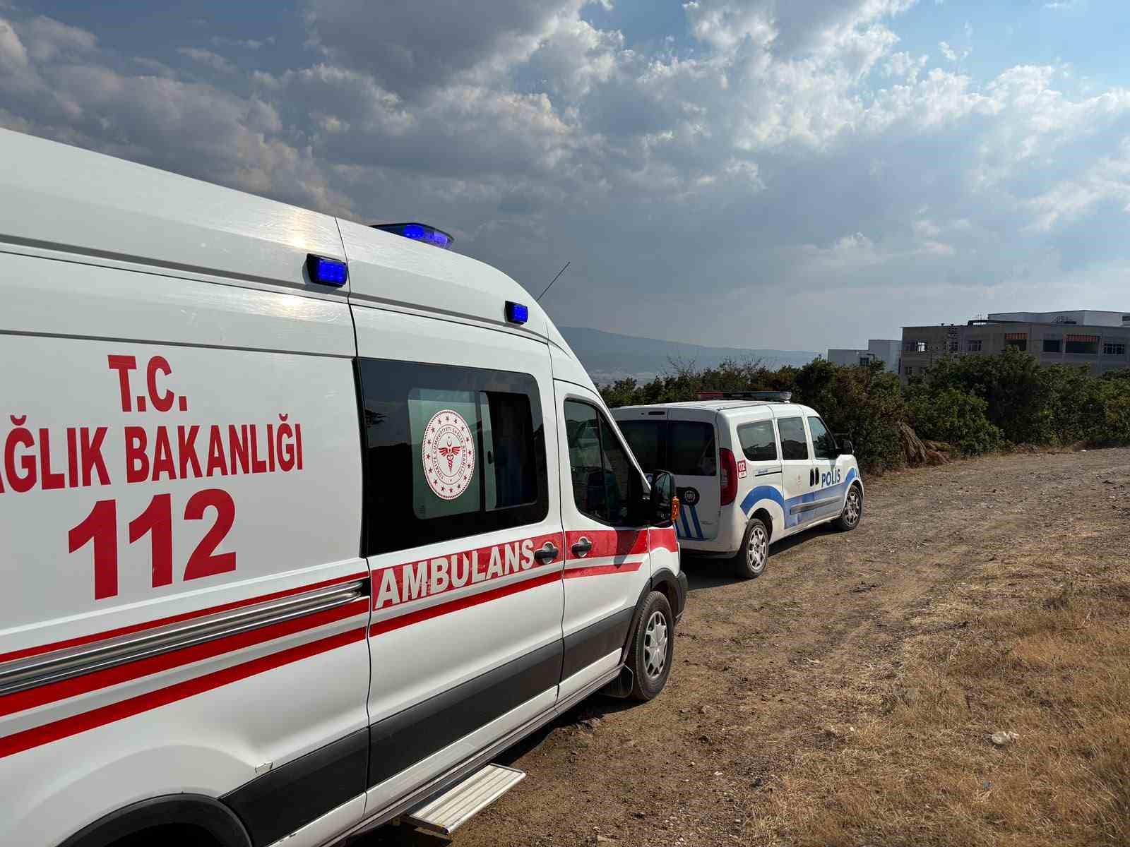 KÜTAHYA’DA BOŞ ARAZİDE BİR KİŞİ ÖLÜ BULUNDU